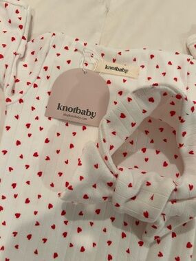 Knotbaby NWT White & Red Heart Print One-Piece for Kids